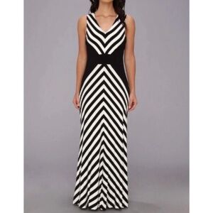 Calvin Klein Black and White Sleeveless V-Neck Sheath Maxi Dress